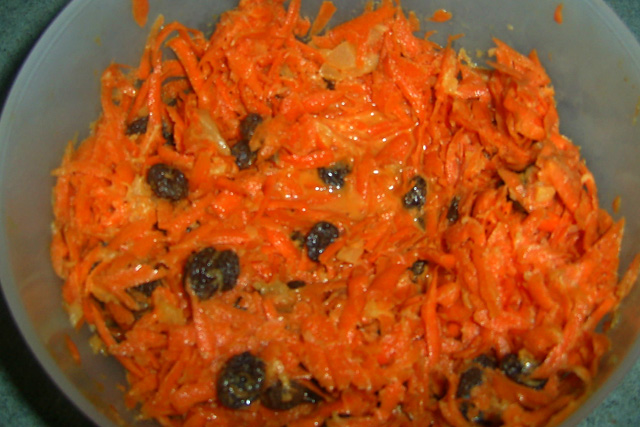 carrot-raisin Carrot Raisin Salad